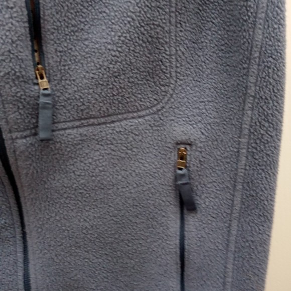 Patagonia Men's Blue Fleece Vest - Picture 7 of 7